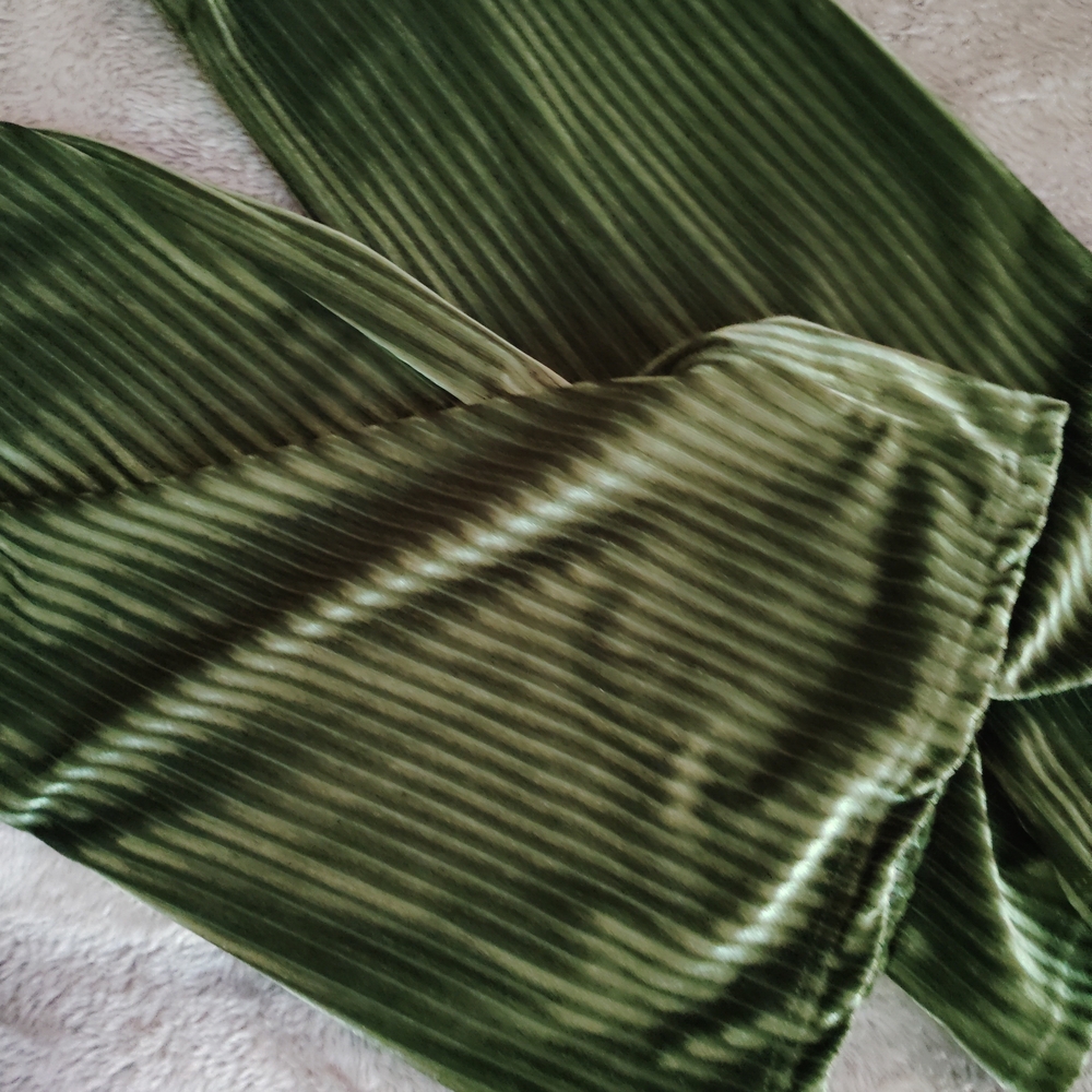 Green Velvet Legging Type Pants - Picture 2 of 3